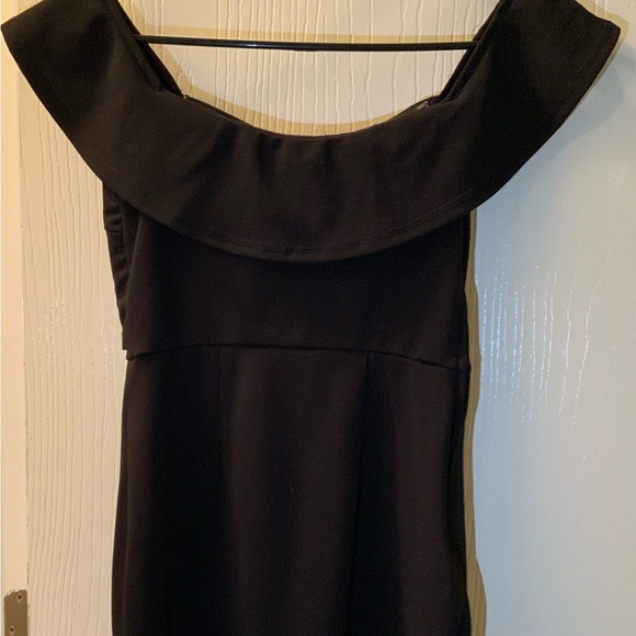 Little black dress from Speechless, size 3, no slip feature on top - Picture 1 of 5